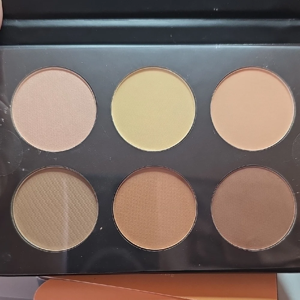 Because Cosmetics - RETIRED Essential Contour Kit - Deep Luster